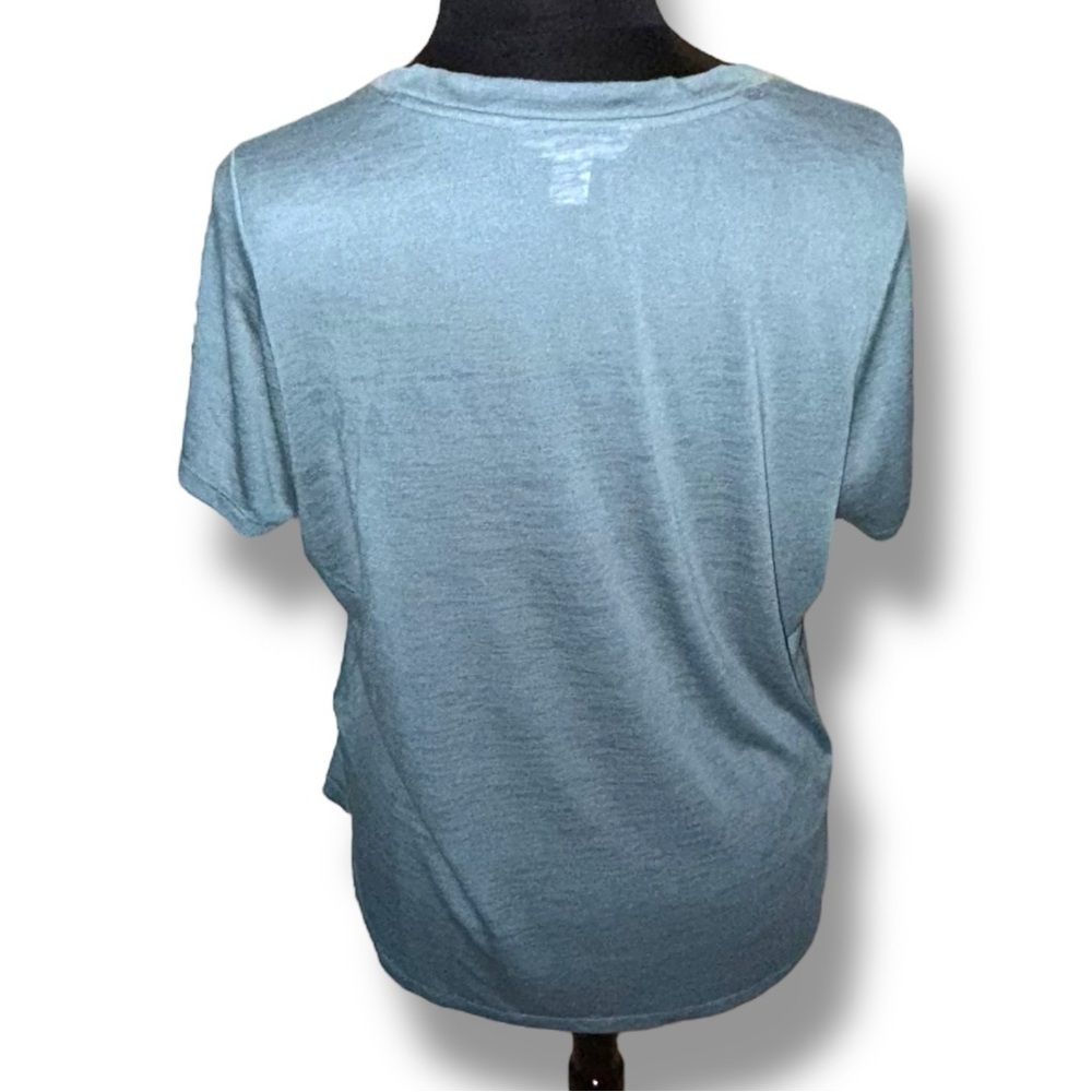 ATHLETA Breezy V-Neck Tee - Oxidized Green 1X - Picture 4 of 10